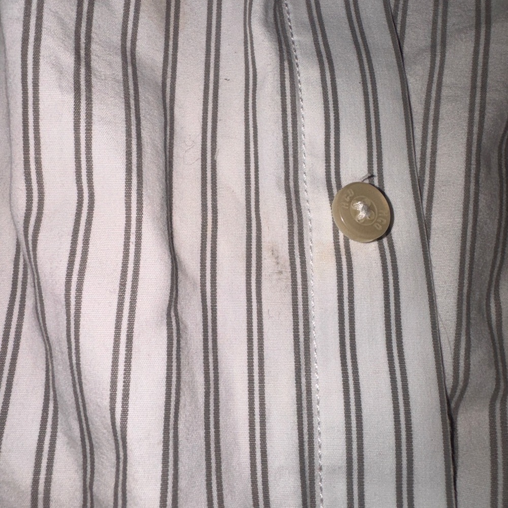 Hollister White and Black Striped Casual Button Down Shirt - Picture 6 of 8